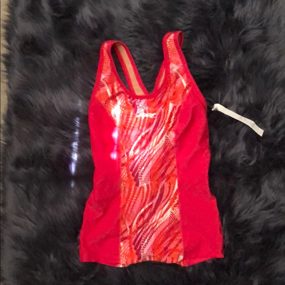 Sports top